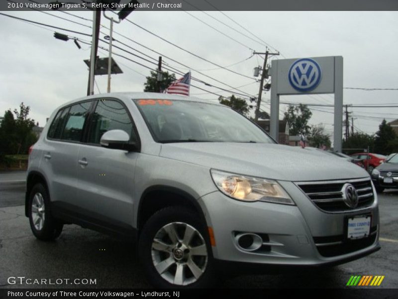 Reflex Silver Metallic / Charcoal 2010 Volkswagen Tiguan S