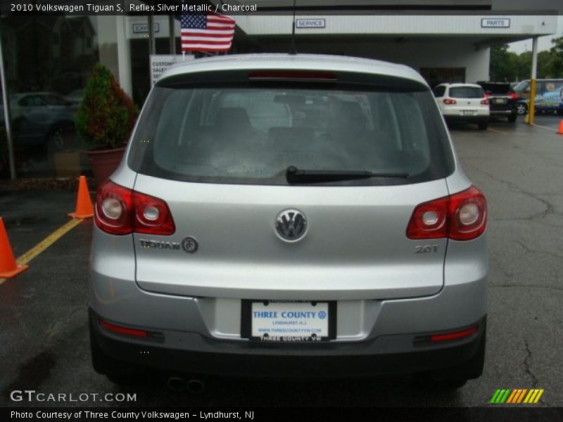 Reflex Silver Metallic / Charcoal 2010 Volkswagen Tiguan S