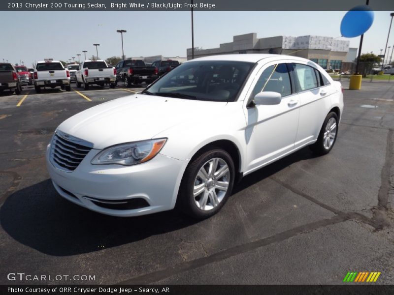 Bright White / Black/Light Frost Beige 2013 Chrysler 200 Touring Sedan