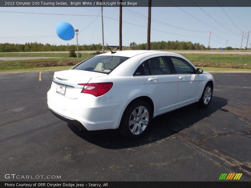 Bright White / Black/Light Frost Beige 2013 Chrysler 200 Touring Sedan