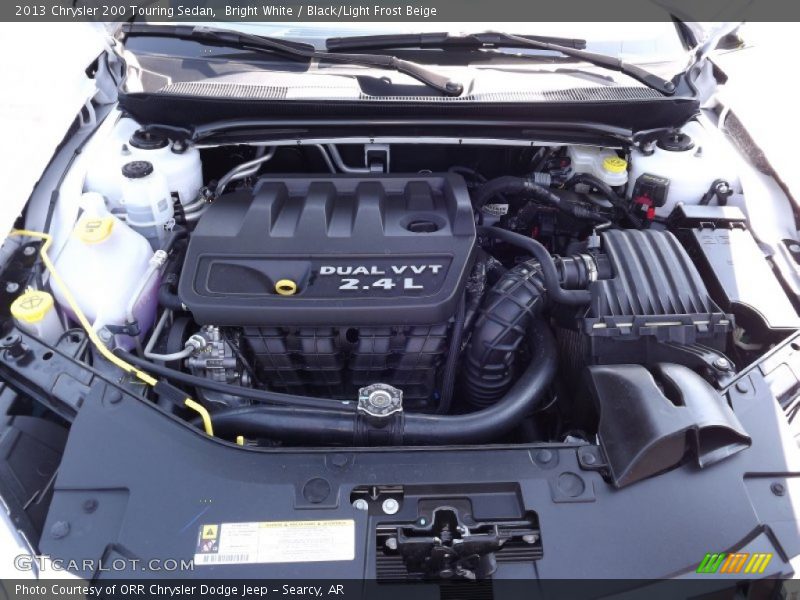 Bright White / Black/Light Frost Beige 2013 Chrysler 200 Touring Sedan