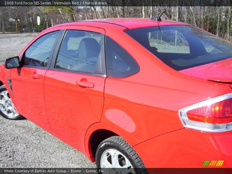 Vermillion Red / Charcoal Black 2008 Ford Focus SES Sedan