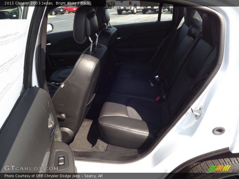 Bright White / Black 2013 Chrysler 200 S Sedan