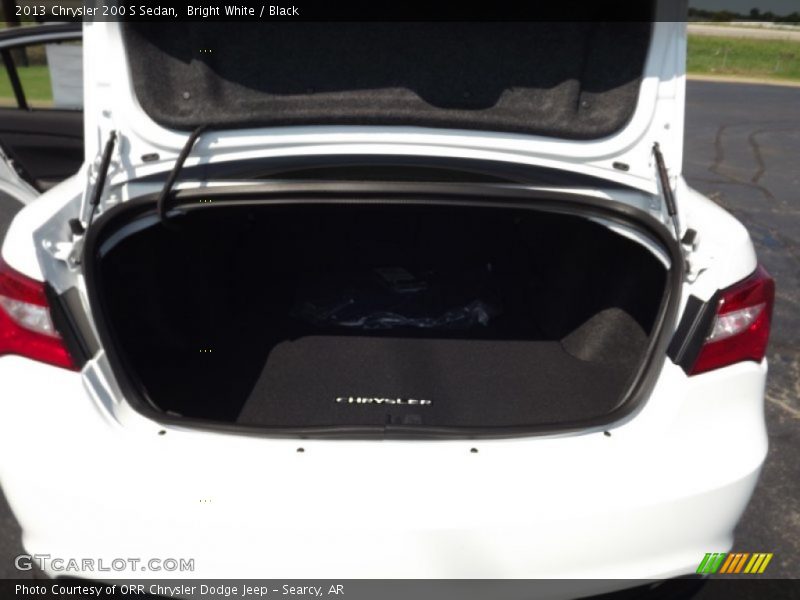 Bright White / Black 2013 Chrysler 200 S Sedan