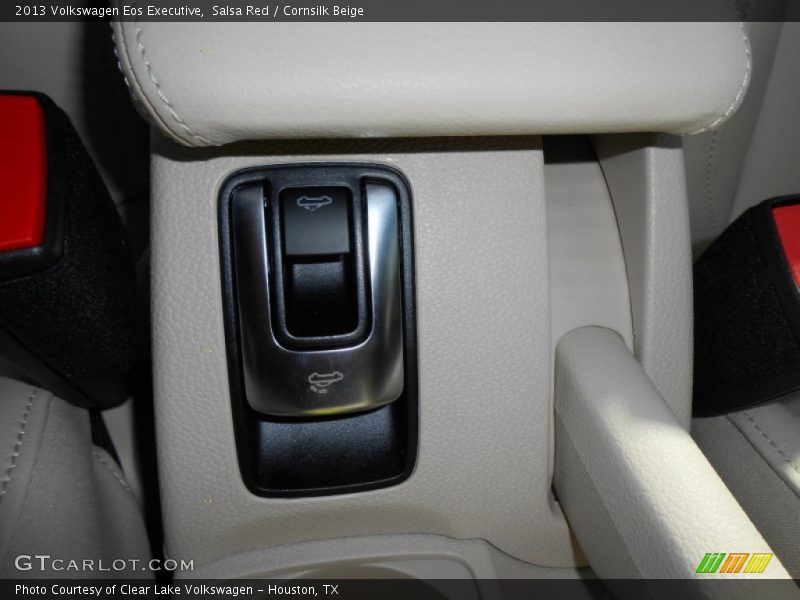 Salsa Red / Cornsilk Beige 2013 Volkswagen Eos Executive
