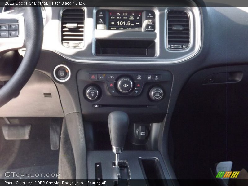 Pitch Black / Black 2013 Dodge Charger SE