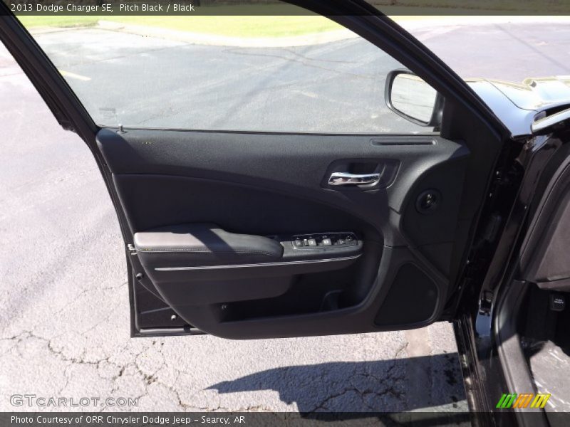 Pitch Black / Black 2013 Dodge Charger SE