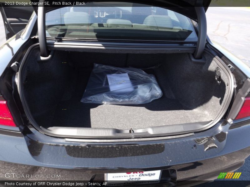 Pitch Black / Black 2013 Dodge Charger SE