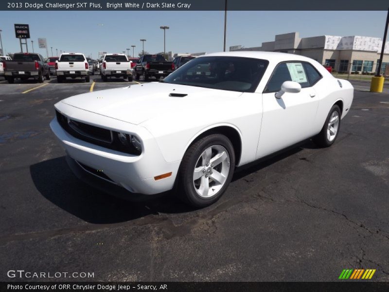 Front 3/4 View of 2013 Challenger SXT Plus