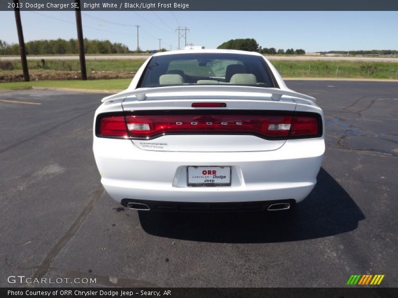 Bright White / Black/Light Frost Beige 2013 Dodge Charger SE