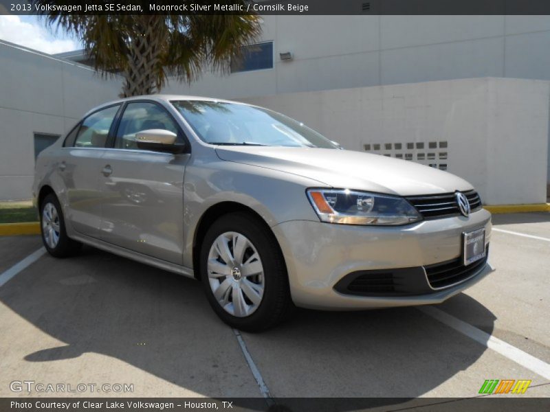 Moonrock Silver Metallic / Cornsilk Beige 2013 Volkswagen Jetta SE Sedan