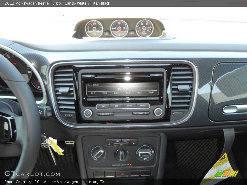 Candy White / Titan Black 2012 Volkswagen Beetle Turbo