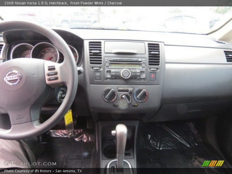 Fresh Powder White / Charcoal 2008 Nissan Versa 1.8 SL Hatchback