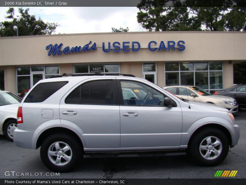 Silver / Gray 2006 Kia Sorento LX