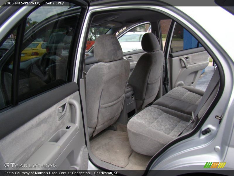 Silver / Gray 2006 Kia Sorento LX