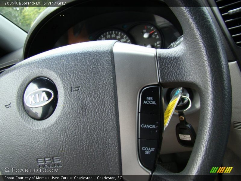 Silver / Gray 2006 Kia Sorento LX