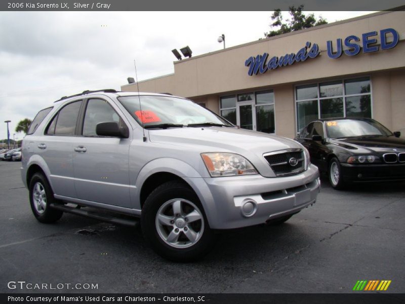 Silver / Gray 2006 Kia Sorento LX