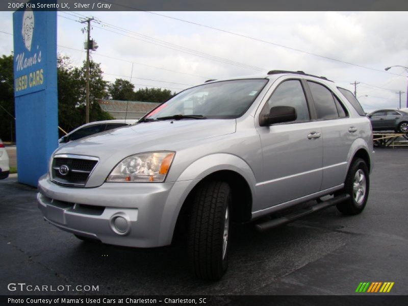 Silver / Gray 2006 Kia Sorento LX