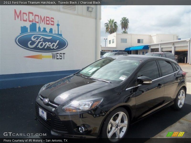 Tuxedo Black / Charcoal Black 2013 Ford Focus Titanium Hatchback