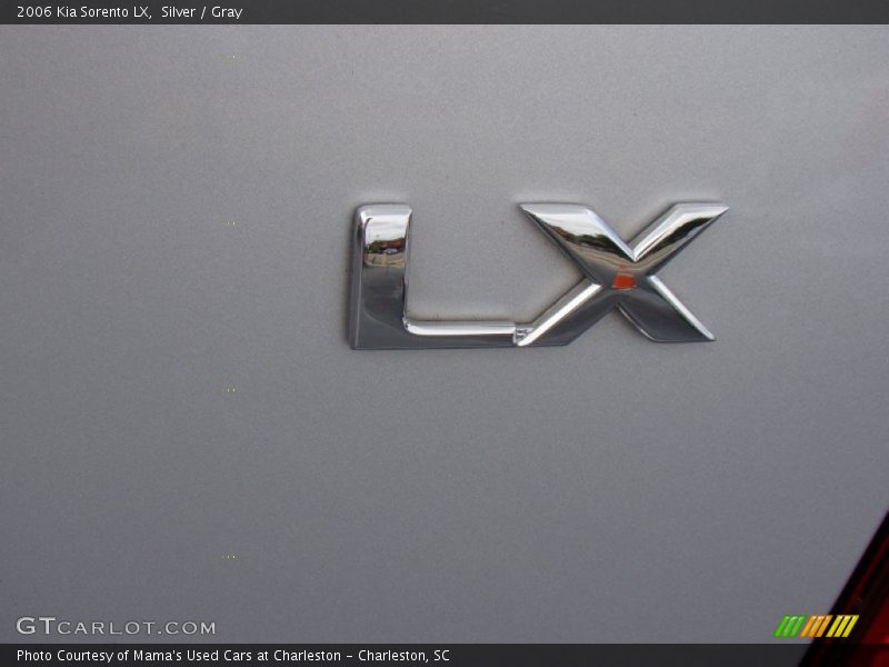 Silver / Gray 2006 Kia Sorento LX