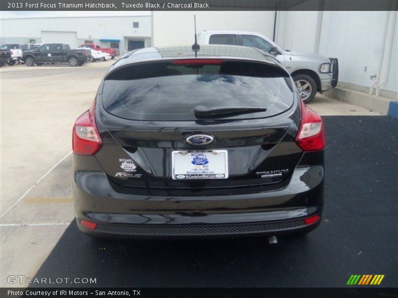 Tuxedo Black / Charcoal Black 2013 Ford Focus Titanium Hatchback