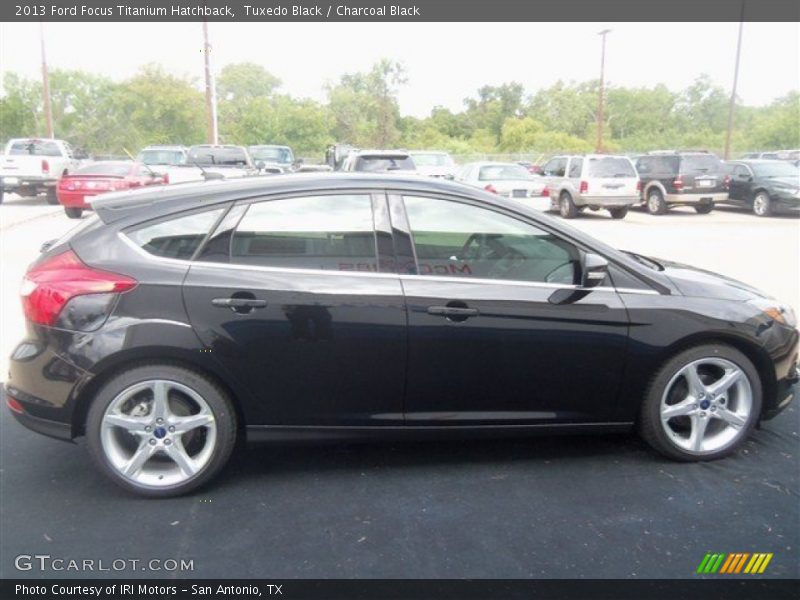Tuxedo Black / Charcoal Black 2013 Ford Focus Titanium Hatchback