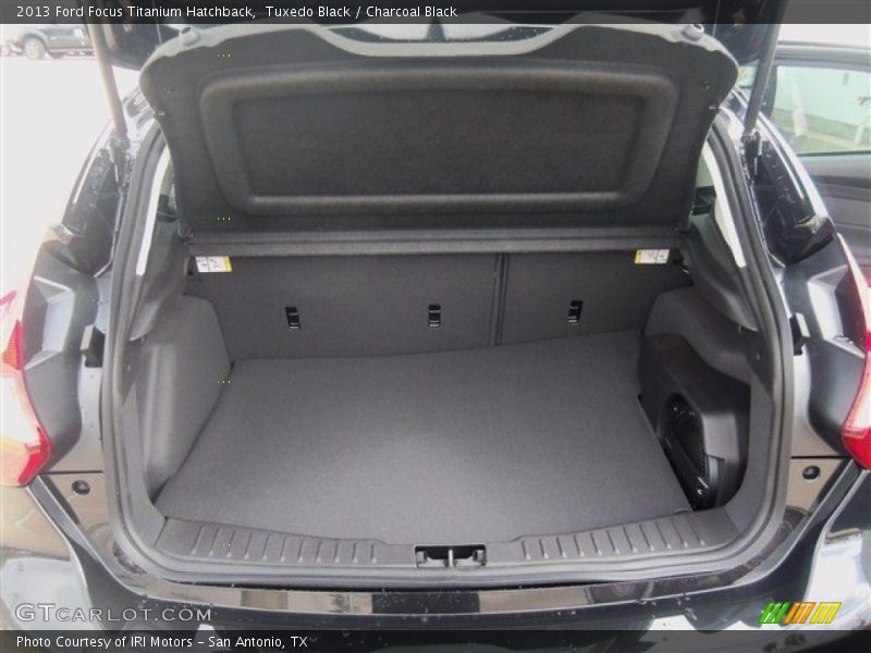 Tuxedo Black / Charcoal Black 2013 Ford Focus Titanium Hatchback