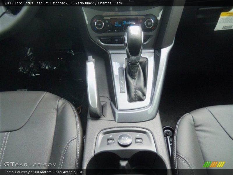 Tuxedo Black / Charcoal Black 2013 Ford Focus Titanium Hatchback