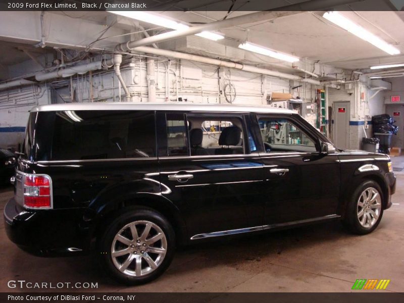 Black / Charcoal Black 2009 Ford Flex Limited