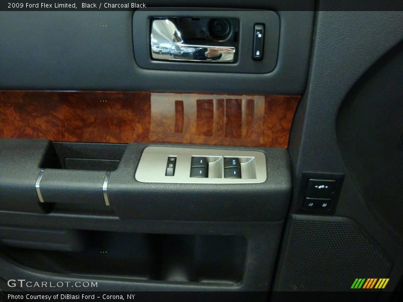 Black / Charcoal Black 2009 Ford Flex Limited