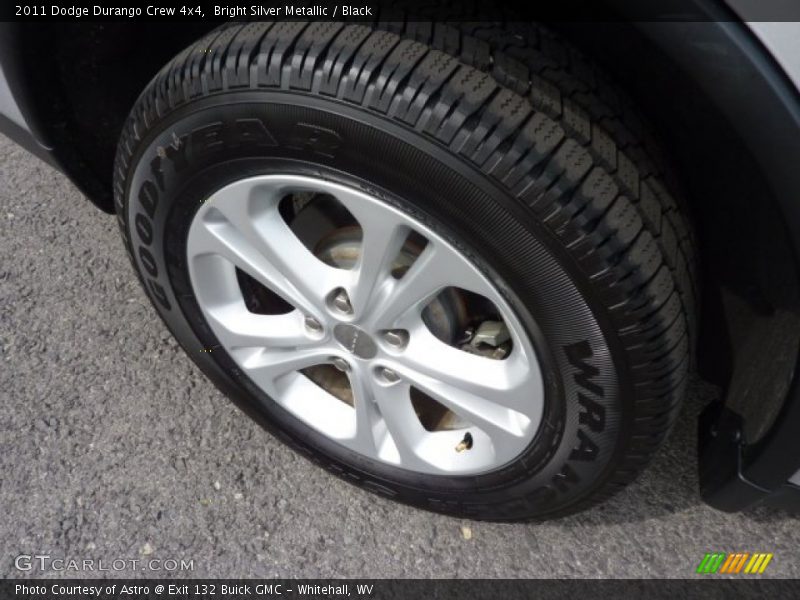 Bright Silver Metallic / Black 2011 Dodge Durango Crew 4x4