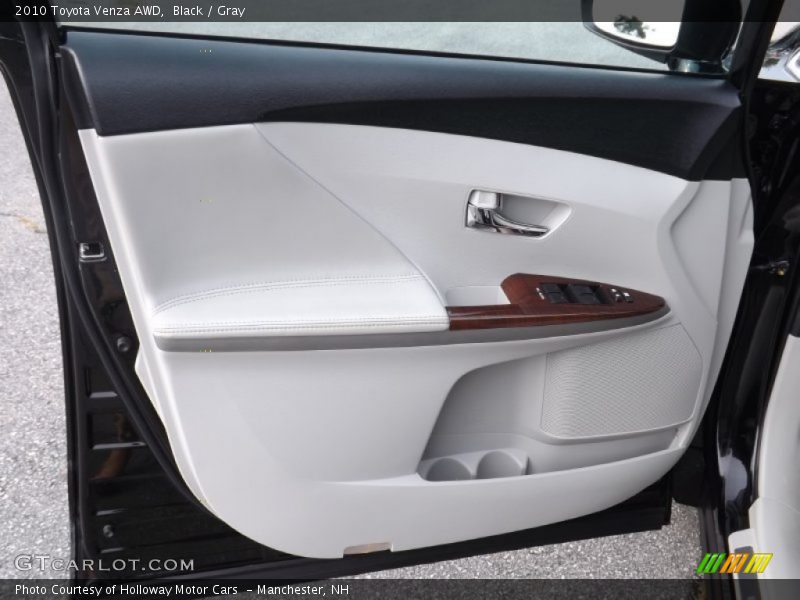 Black / Gray 2010 Toyota Venza AWD