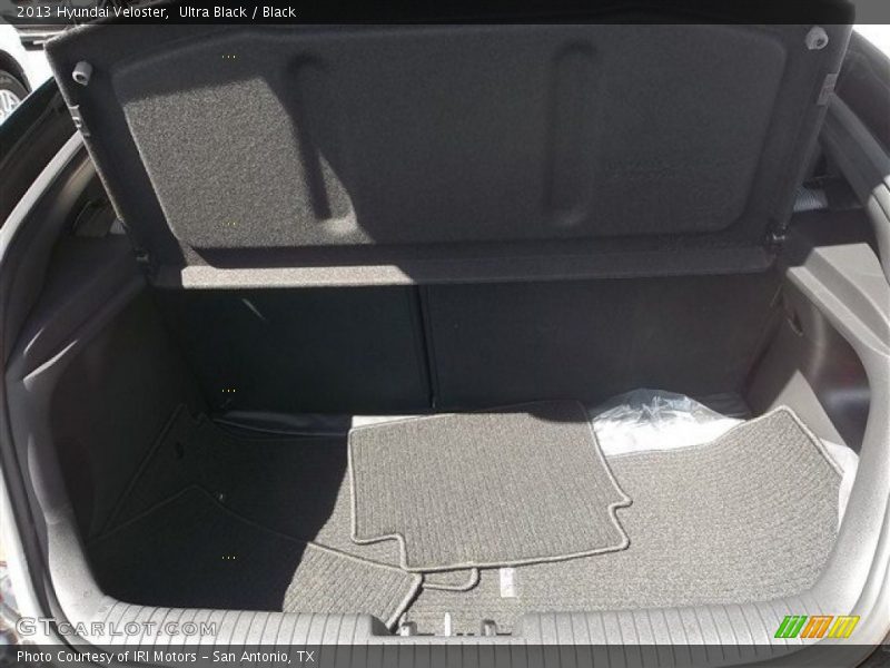 Ultra Black / Black 2013 Hyundai Veloster