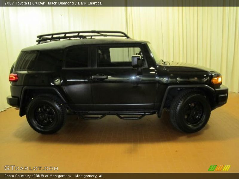 Black Diamond / Dark Charcoal 2007 Toyota FJ Cruiser