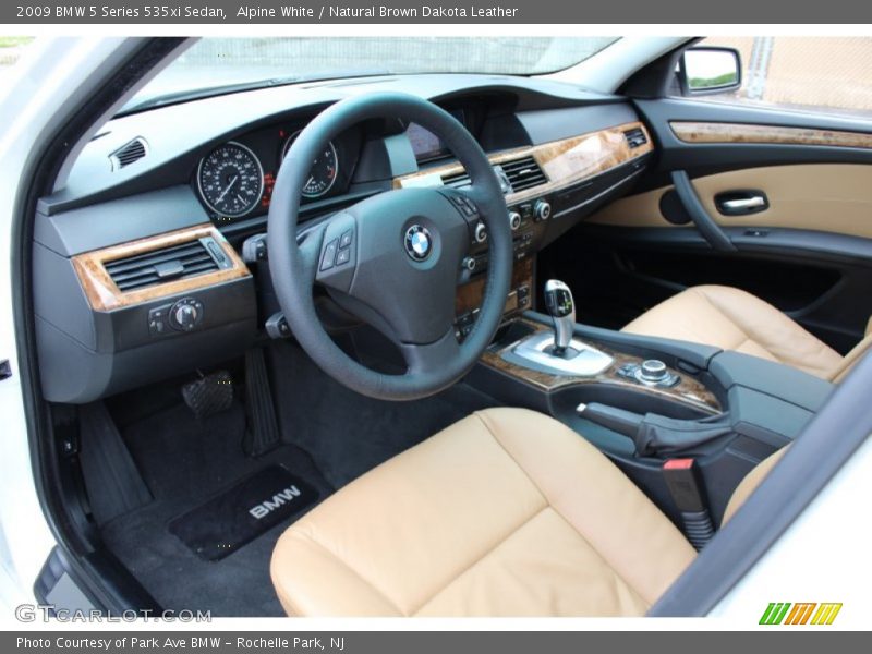 Alpine White / Natural Brown Dakota Leather 2009 BMW 5 Series 535xi Sedan