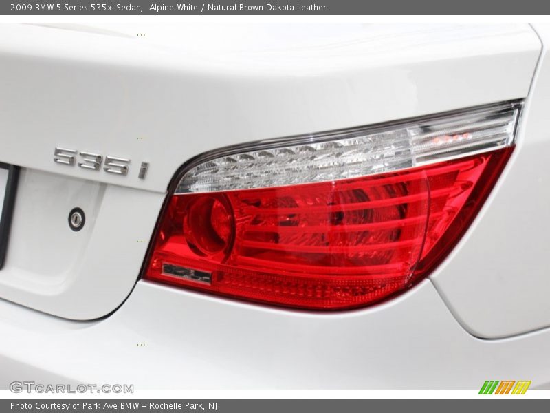 Alpine White / Natural Brown Dakota Leather 2009 BMW 5 Series 535xi Sedan