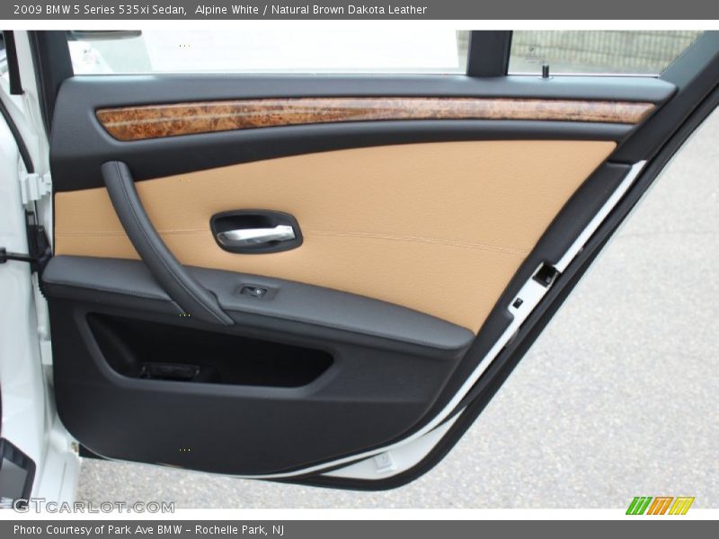 Alpine White / Natural Brown Dakota Leather 2009 BMW 5 Series 535xi Sedan