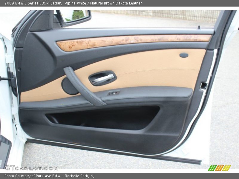 Alpine White / Natural Brown Dakota Leather 2009 BMW 5 Series 535xi Sedan