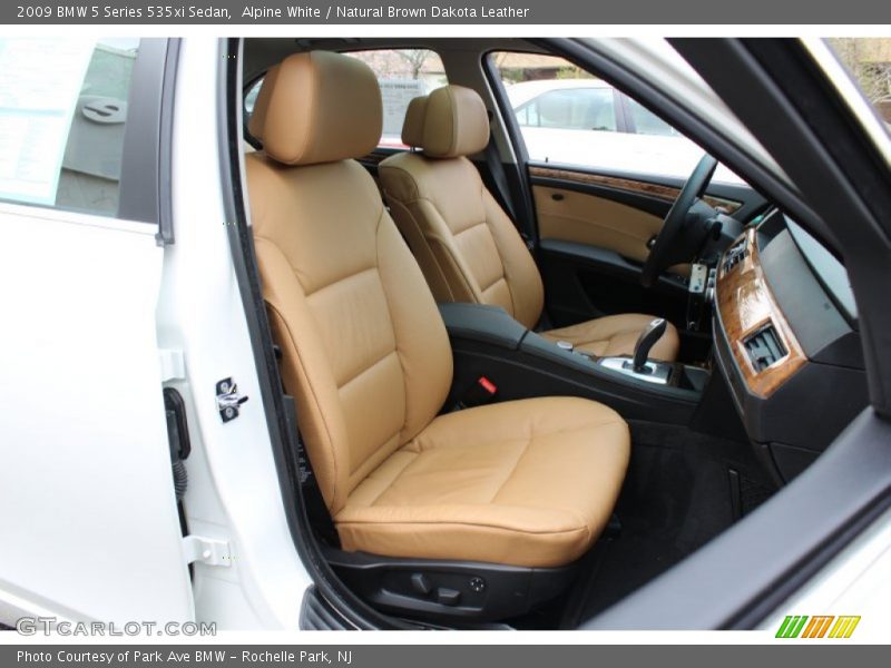 Alpine White / Natural Brown Dakota Leather 2009 BMW 5 Series 535xi Sedan