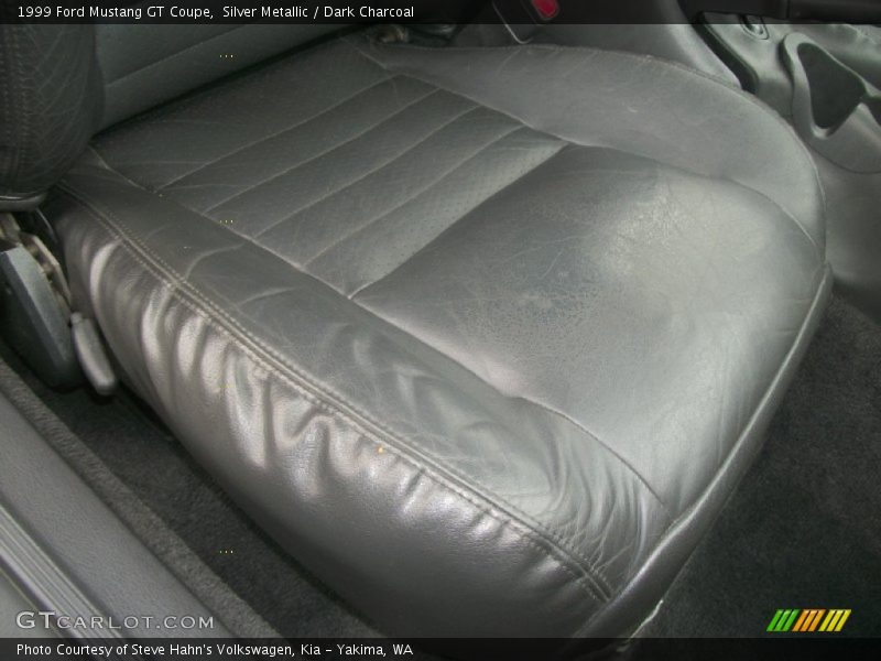 Silver Metallic / Dark Charcoal 1999 Ford Mustang GT Coupe