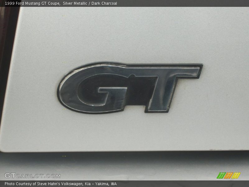 GT - 1999 Ford Mustang GT Coupe