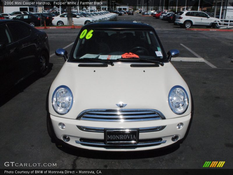 Pepper White / Panther Black 2006 Mini Cooper Hardtop