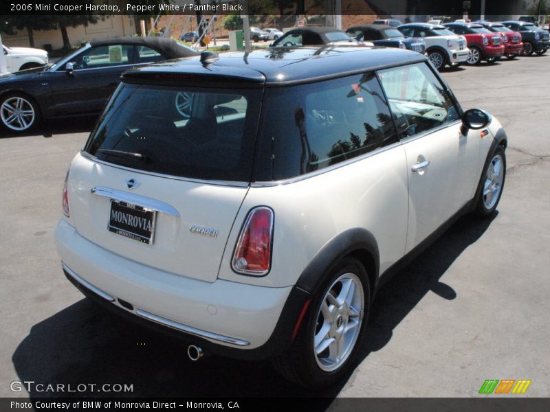 Pepper White / Panther Black 2006 Mini Cooper Hardtop