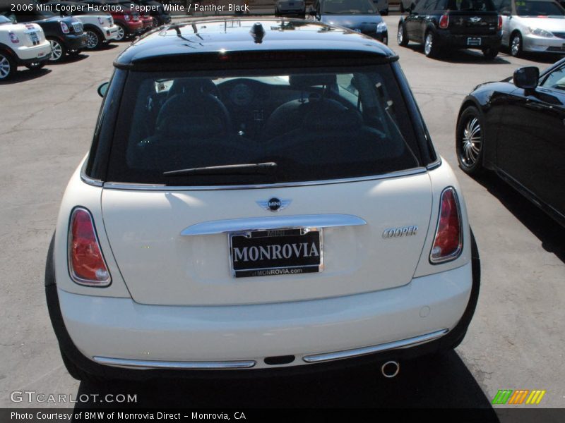 Pepper White / Panther Black 2006 Mini Cooper Hardtop