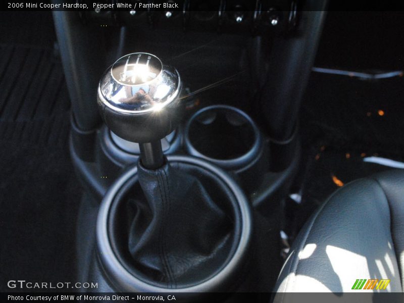 Pepper White / Panther Black 2006 Mini Cooper Hardtop