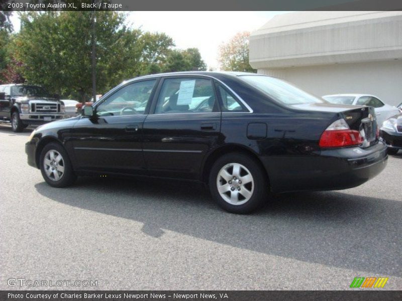 Black / Taupe 2003 Toyota Avalon XL