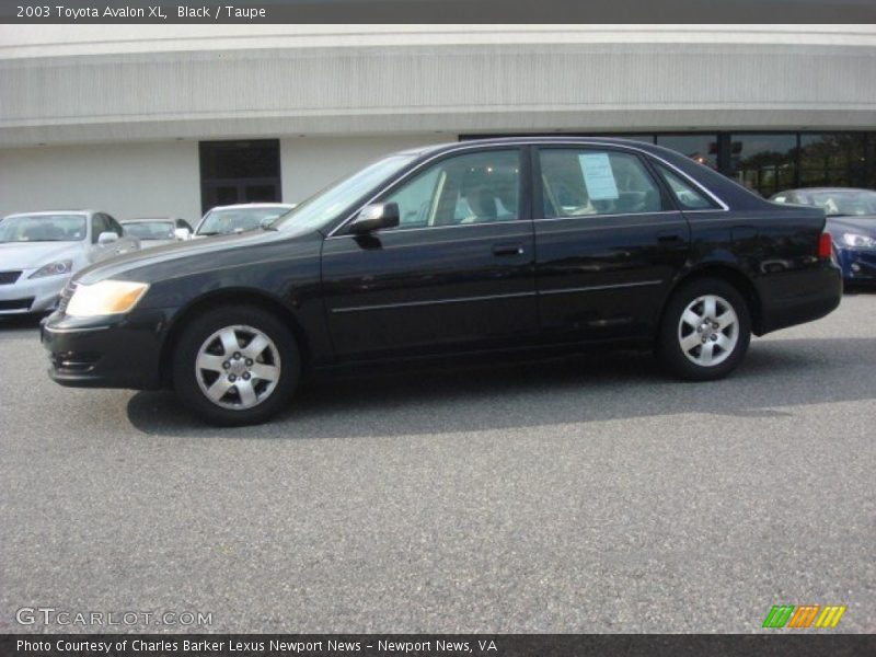 Black / Taupe 2003 Toyota Avalon XL
