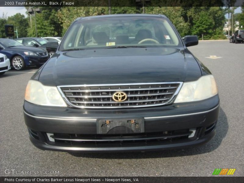 Black / Taupe 2003 Toyota Avalon XL