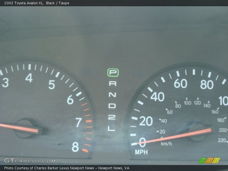Black / Taupe 2003 Toyota Avalon XL