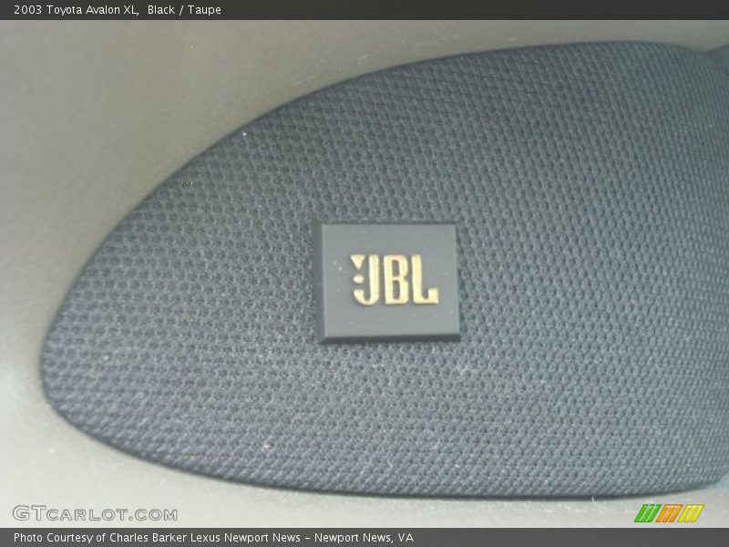 Black / Taupe 2003 Toyota Avalon XL